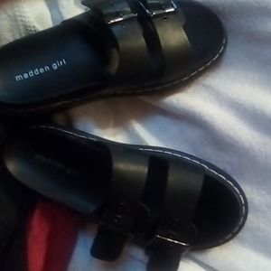 Madden girl dizzy platform slide sandals